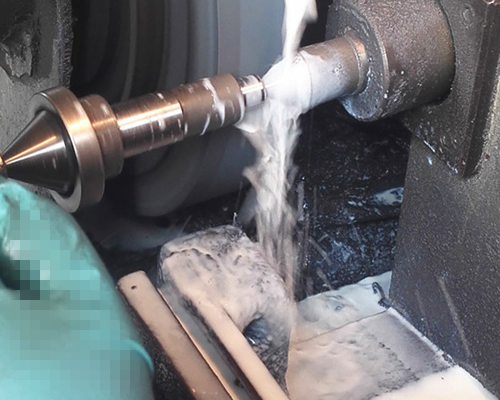 Rectificado del centro vivo de la pieza de trabajo-MWMECHPARTS